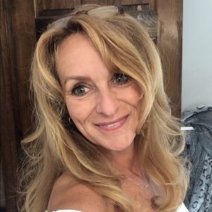 Meet your Posher, Brenda